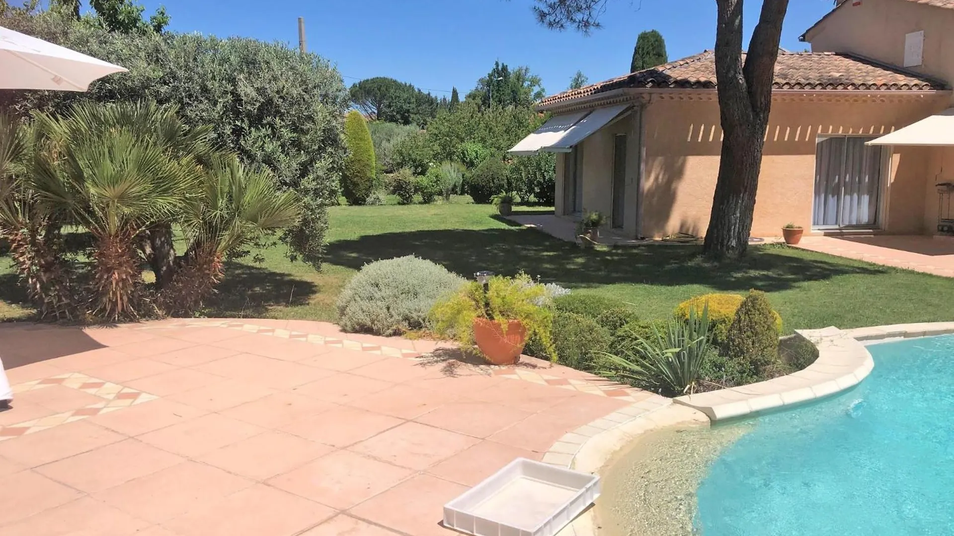 La Sarrazine Villa Les Mees 0*,  France